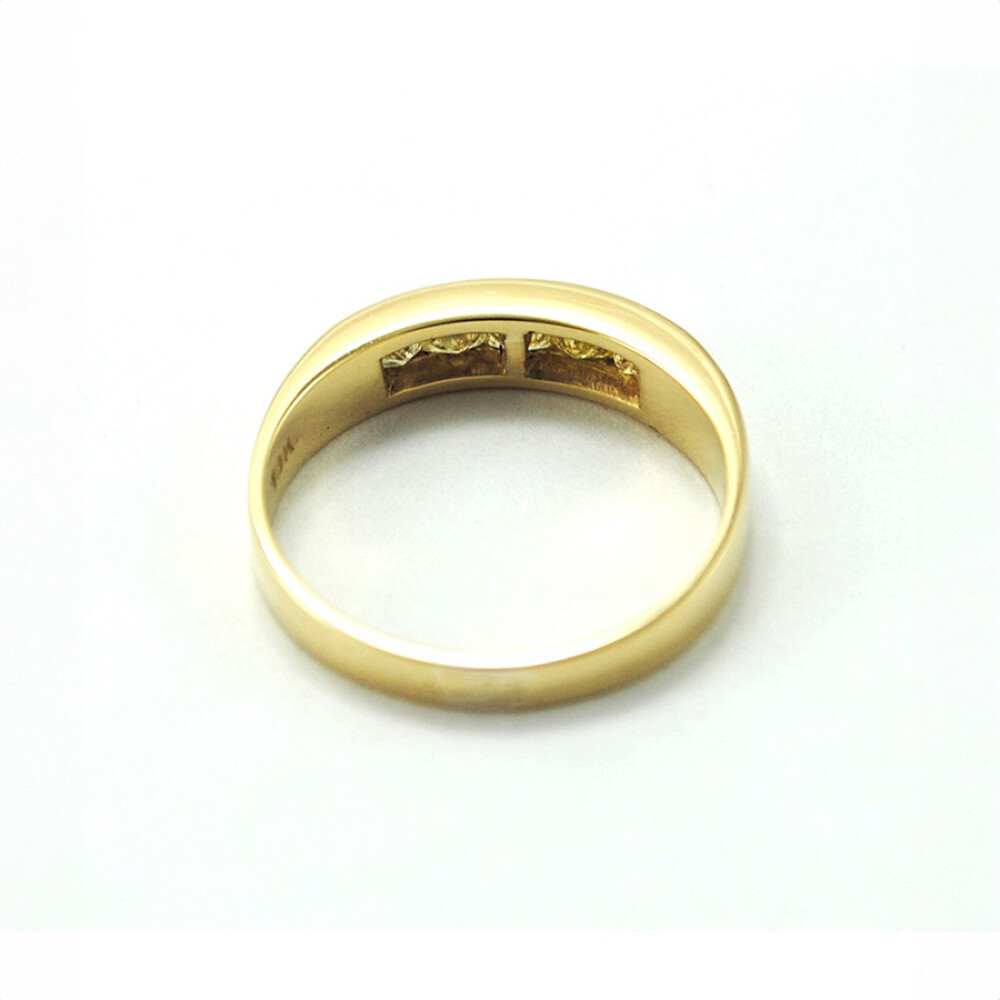Anillo Oro 18K Con 5 Brillantes Color Champagne Anillo Oro 18K Con 5 Brillantes Color Champagne