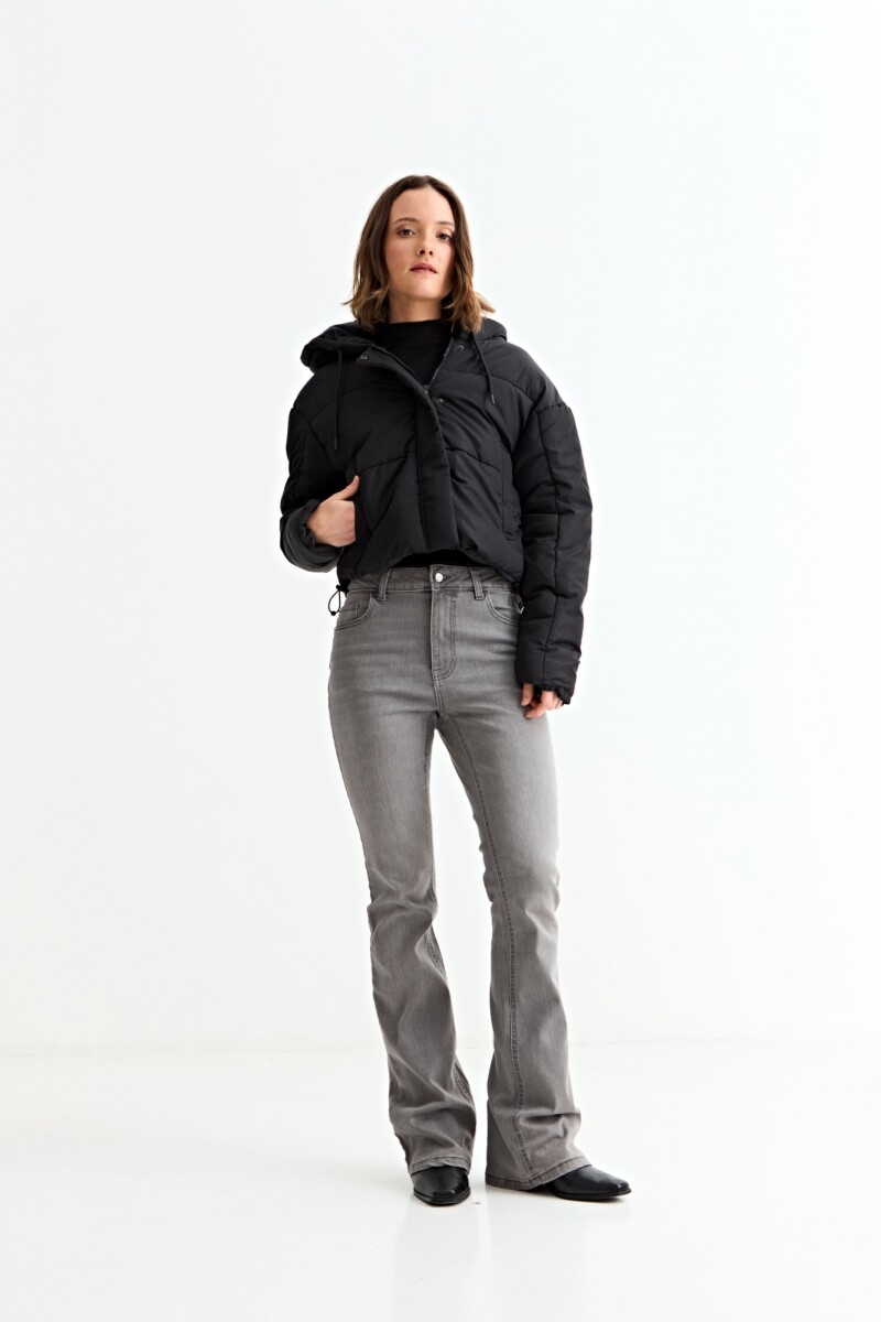 Campera puffer crop NEGRO
