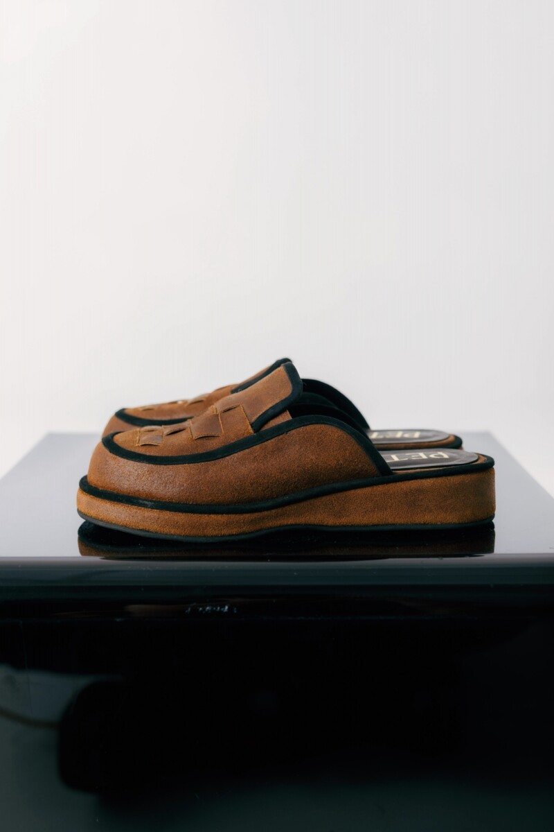 Zueco Claude Marron