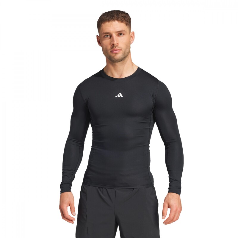Remera Techfit Tee de Hombre Negro