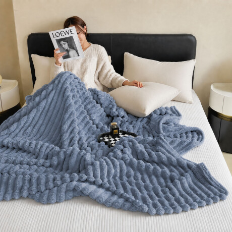Manta Frazada Polar 2 Plazas Acanalada Suave para Cama Sofá Celeste
