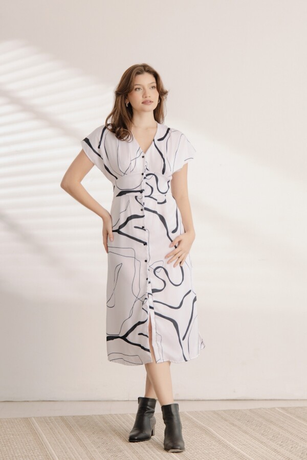 Vestido Camila. Fondo blanco y negro.