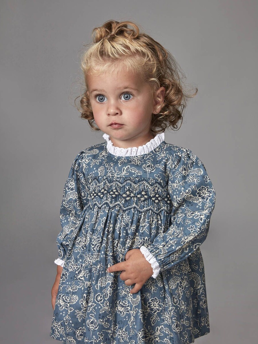 Vestido De Flores Con Smock Gris Azulado