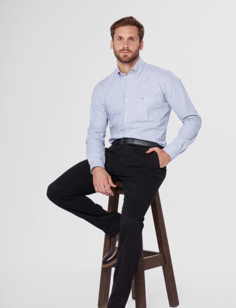 PANTALÓN SKINNY CON SPANDEX Negro