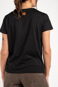 Remera Escote V Algodón Negro