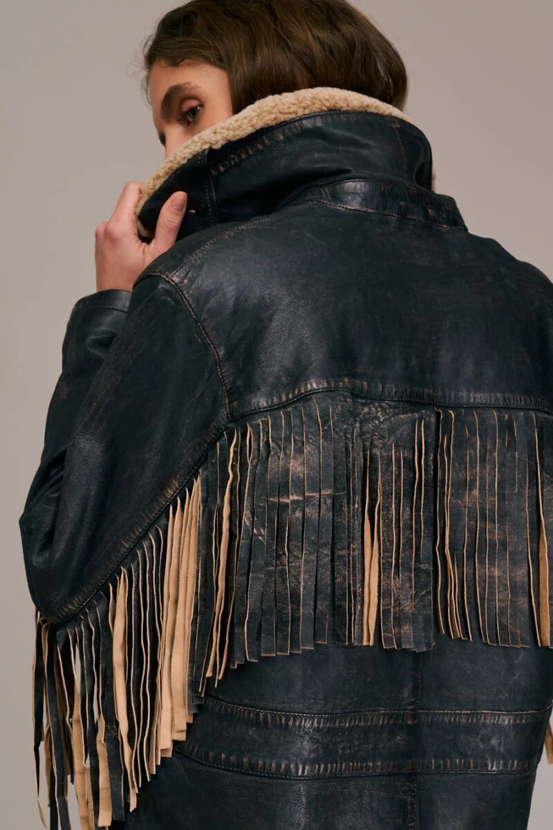 CHAQUETA VENGO Negro