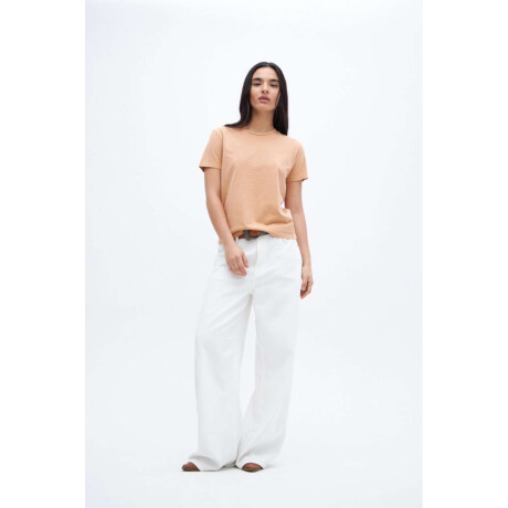 Remera Anette Camel
