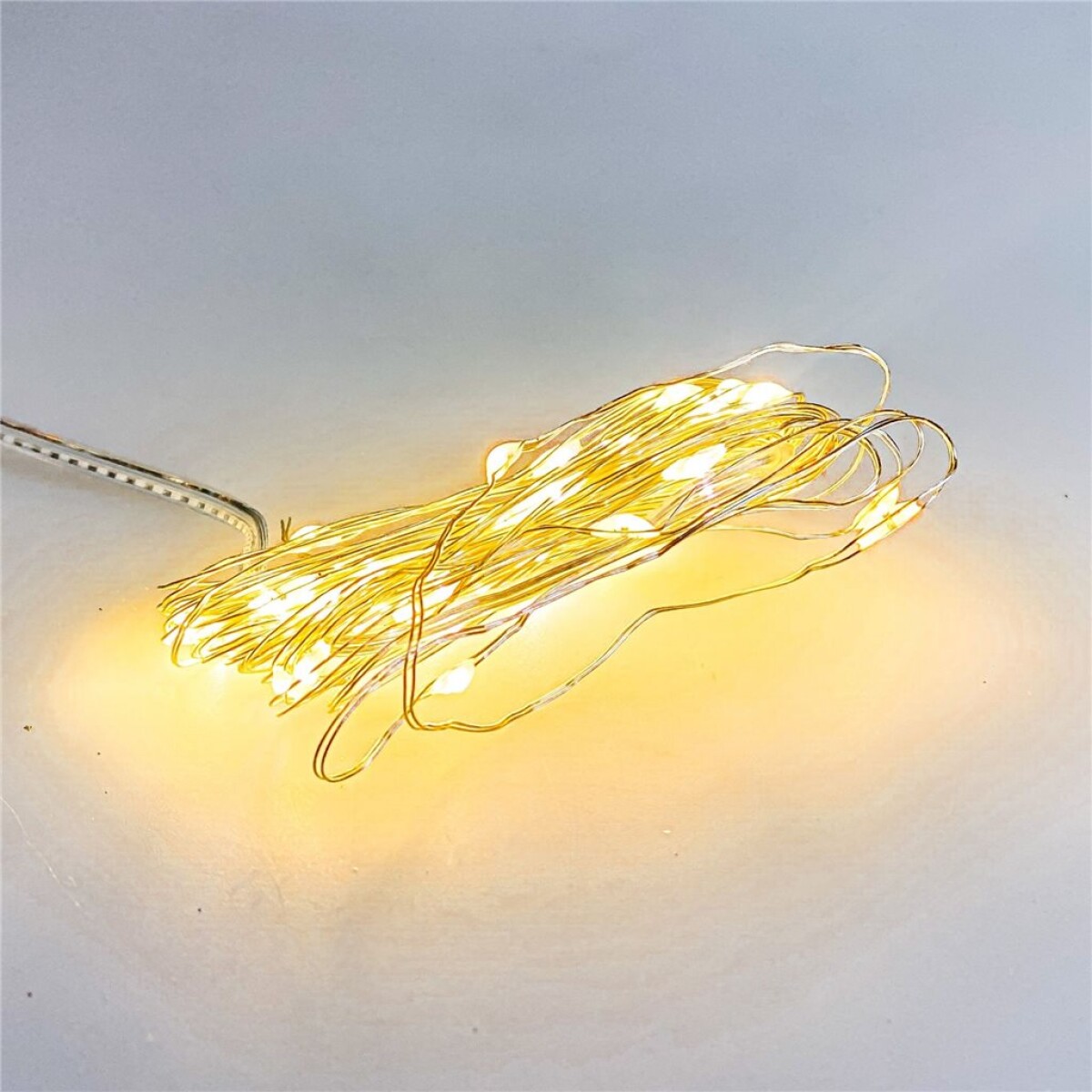 GUIA LUCES 40 CHISPITA A PILA LUZ CALIDA 