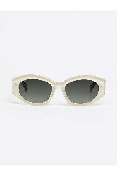 Tiwi Colette - 200 Shiny Beige With Green Gardient Lenses