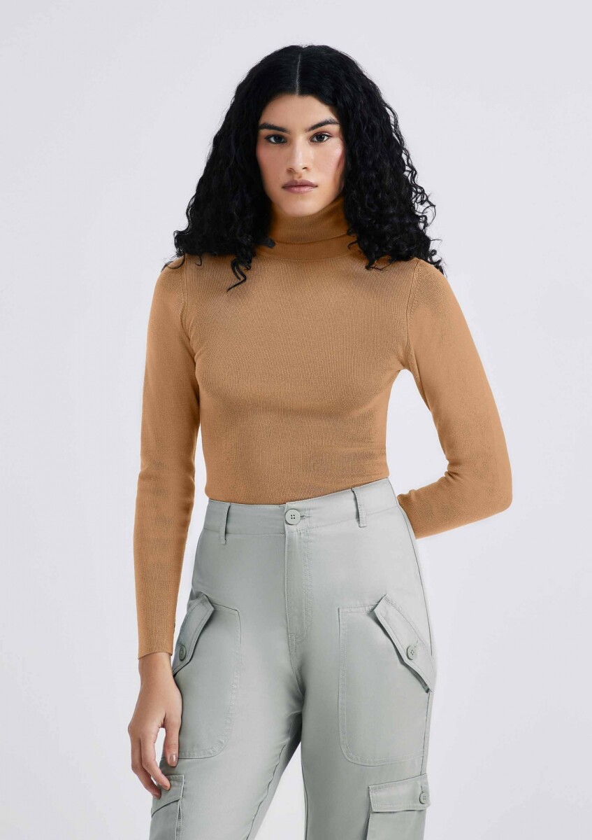 BLUSA MANGA LARGA CUELLO ALTO - BEIGE 