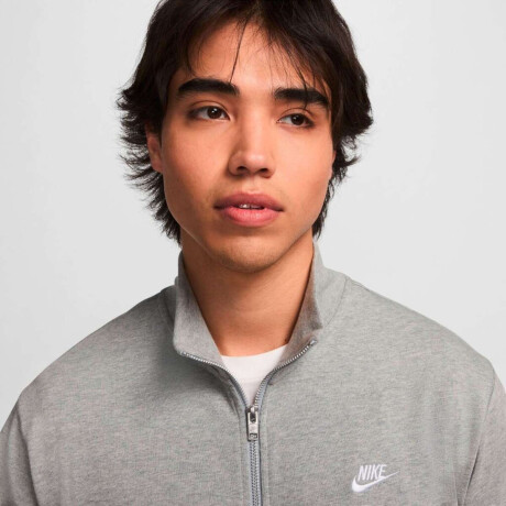 Abrigo Nike Club de Hombre Gris