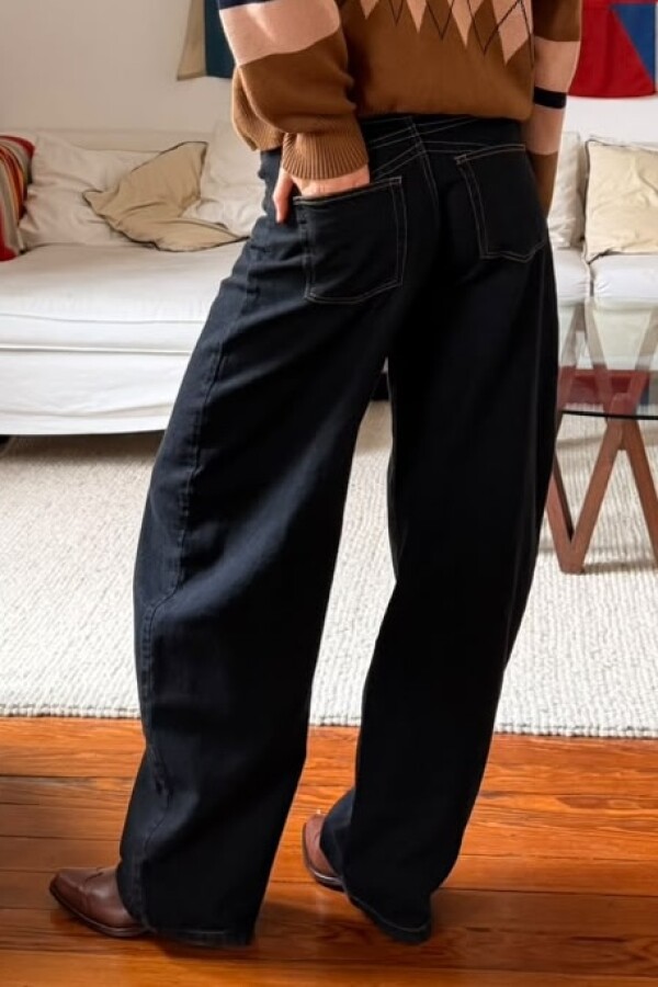 Jean Barrel Leg Negro