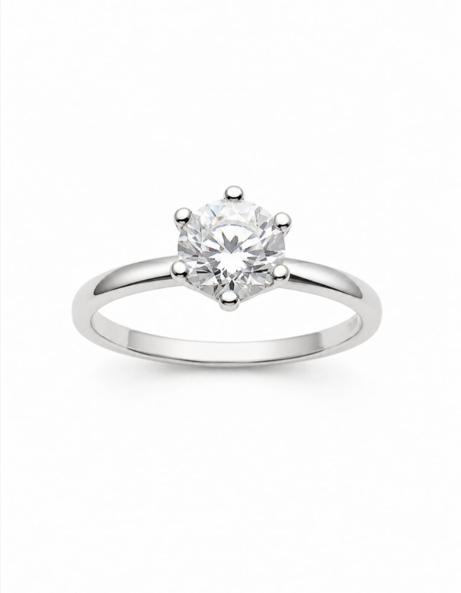 Anillo con zirconia al centro 