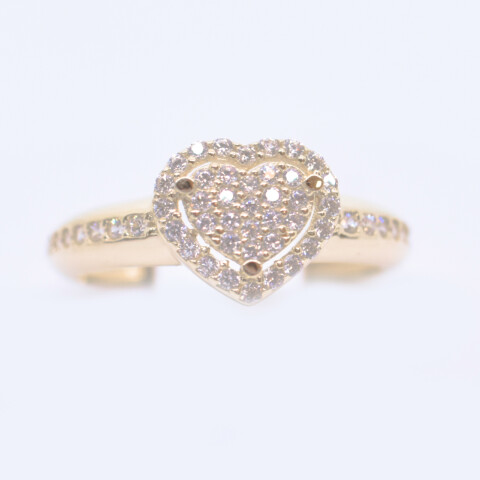 Anillo en Oro 18 Kilates con Zirconia Corazón Anillo en Oro 18 Kilates con Zirconia Corazón