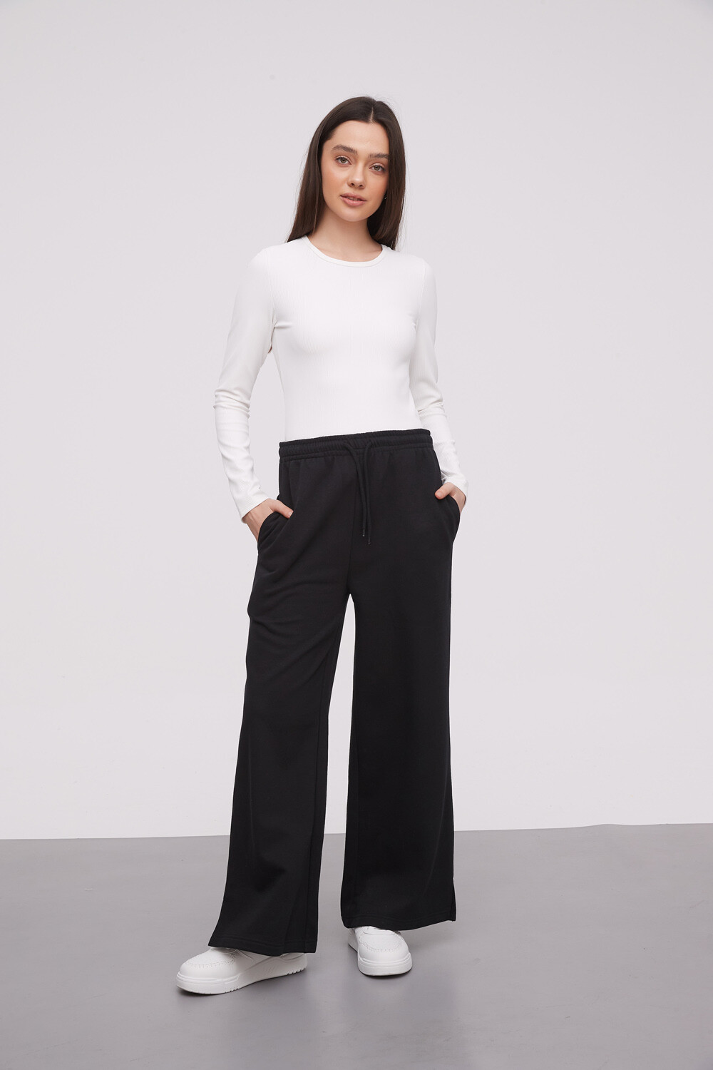 Pantalon Deportivo Conry Negro