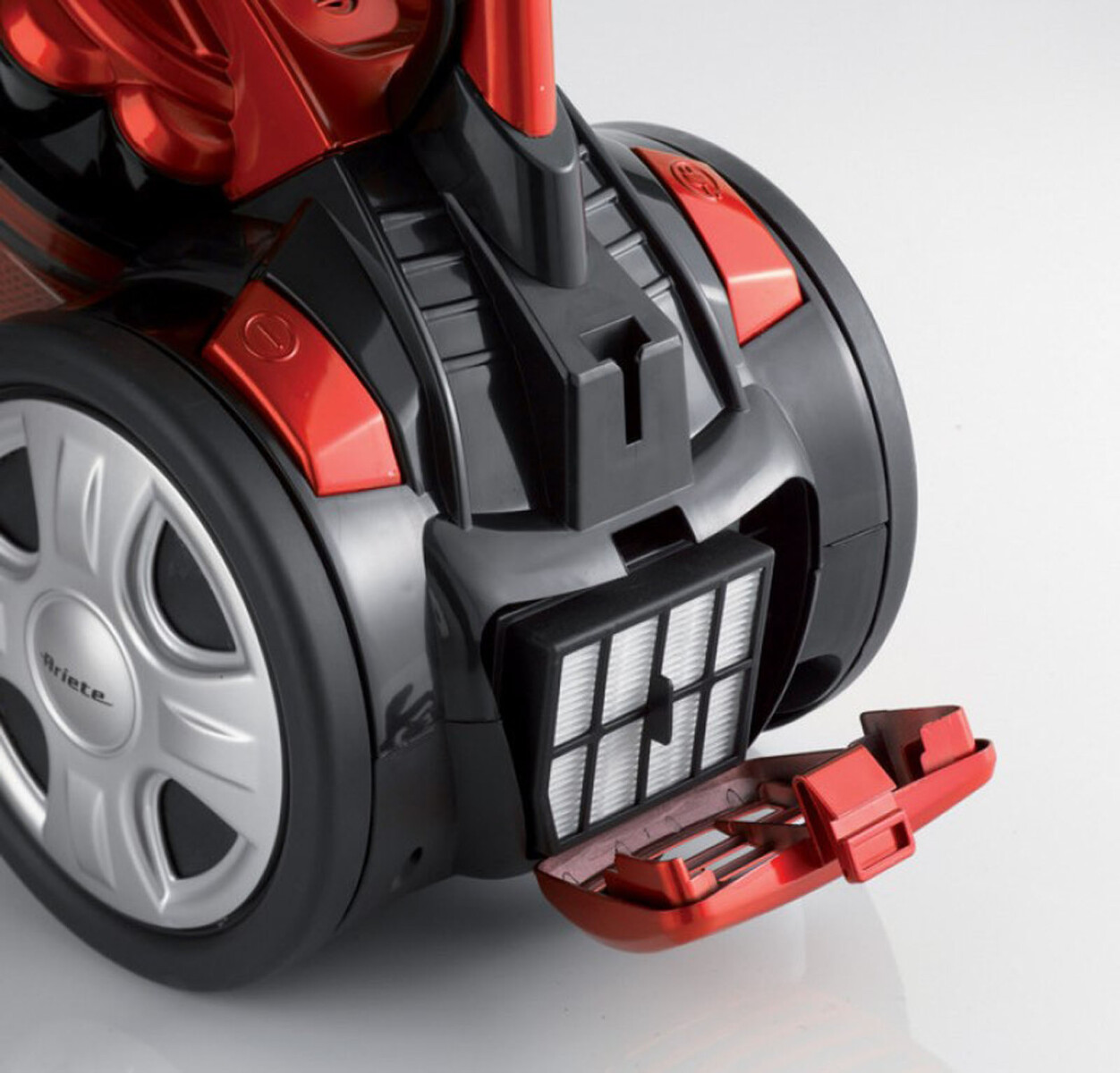 ASPIRADORA ARIETE - 700W ROJO J-FORCE MOD.2753 