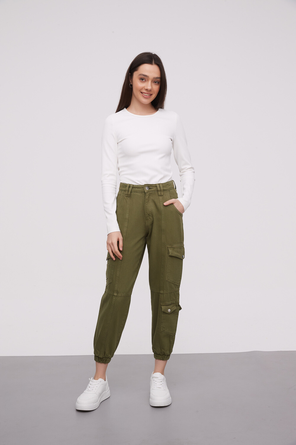 Pantalon Hollien Verde Oliva