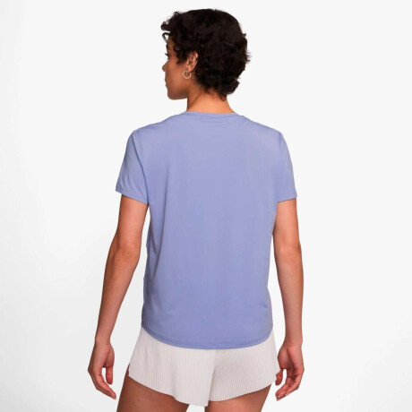 Remera Nike One Swoosh de Mujer Morado