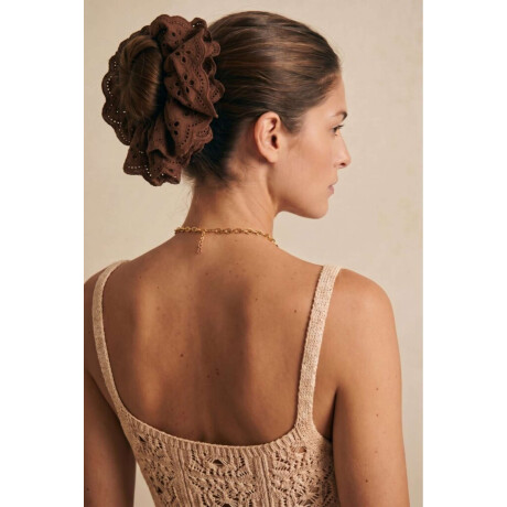 Scrunchie Broderie Chocolate