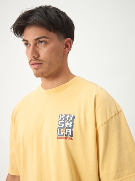 REMERA THE BEACH AMARILLO
