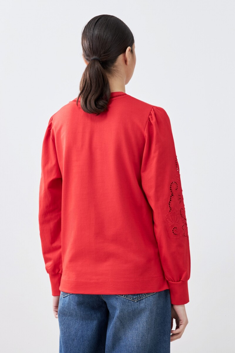 Sweatshirt con calados bordados rojo