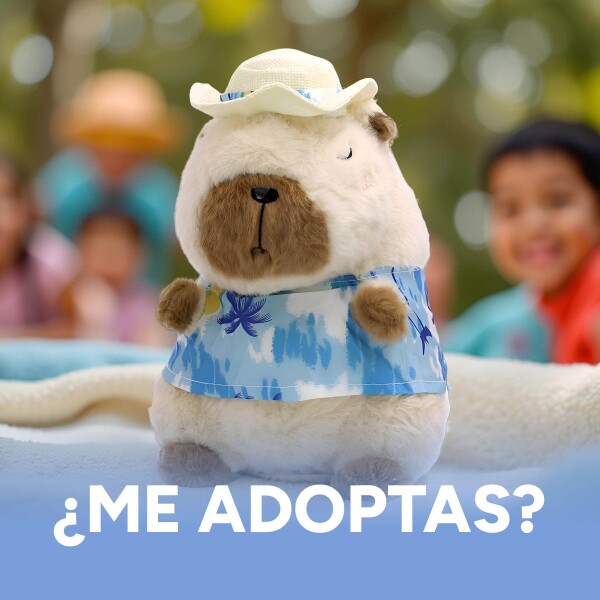 Peluche Capibara con Ropa y Acs Temáticos Vacaciones Color Azul