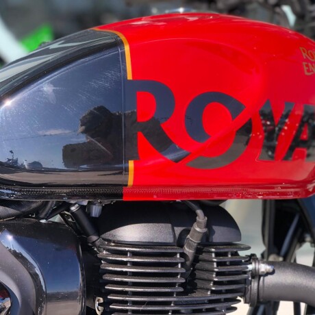 Royal Enfield Hunter 350 Rojo Rebel