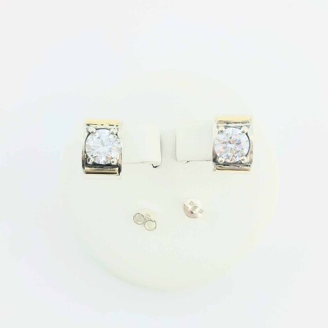 Caravanas en Plata 925 con double de Oro 18k y Circonias. Caravanas en Plata 925 con double de Oro 18k y Circonias.