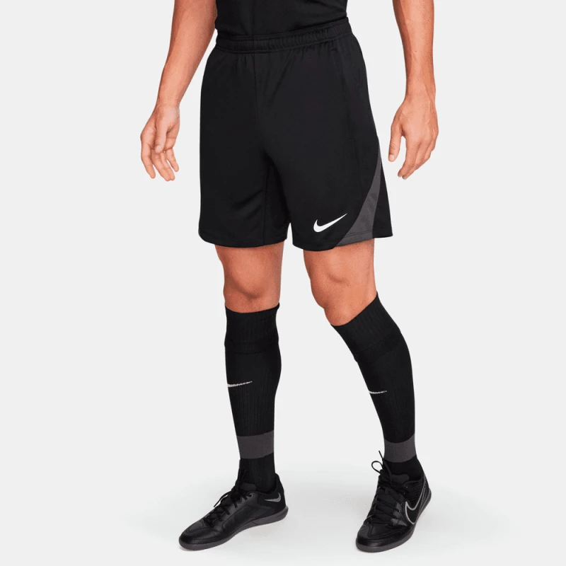 Short Nike Strike de Hombre Negro