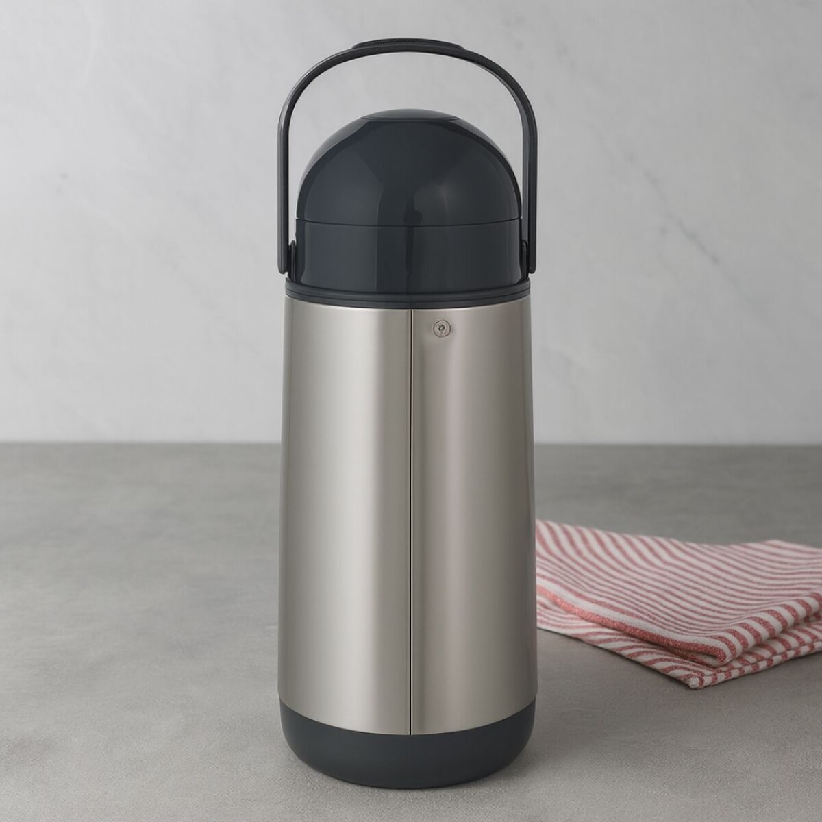 TERMO DE ACERO INOXIDABLE MOR NOVILE 1,9 LITROS 