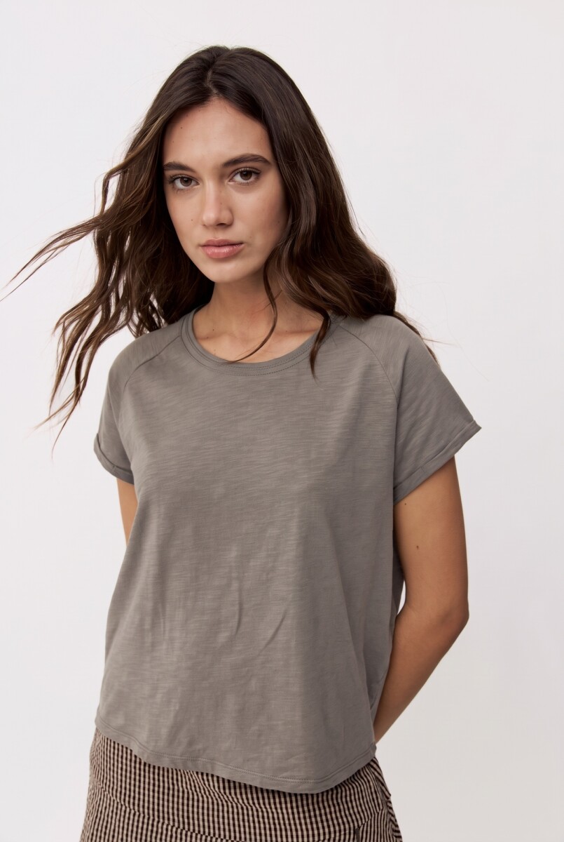REMERA FEME 