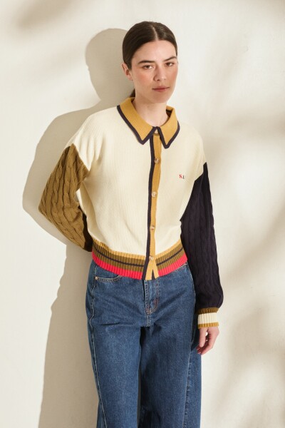 PRE VENTA CARDIGAN FUNNY Crudo