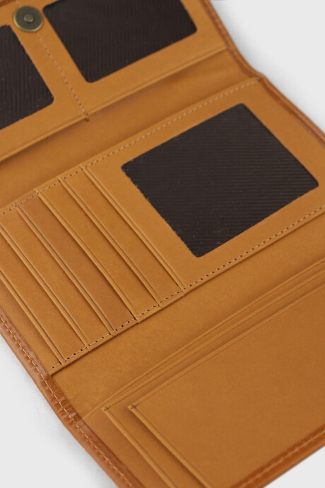 Billetera Camelia - Combinada Camel con Aplique