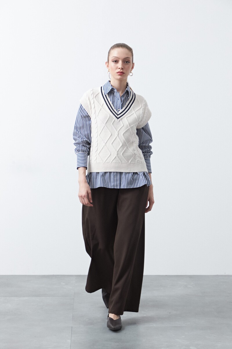 CHALECO ANTLIA Crudo