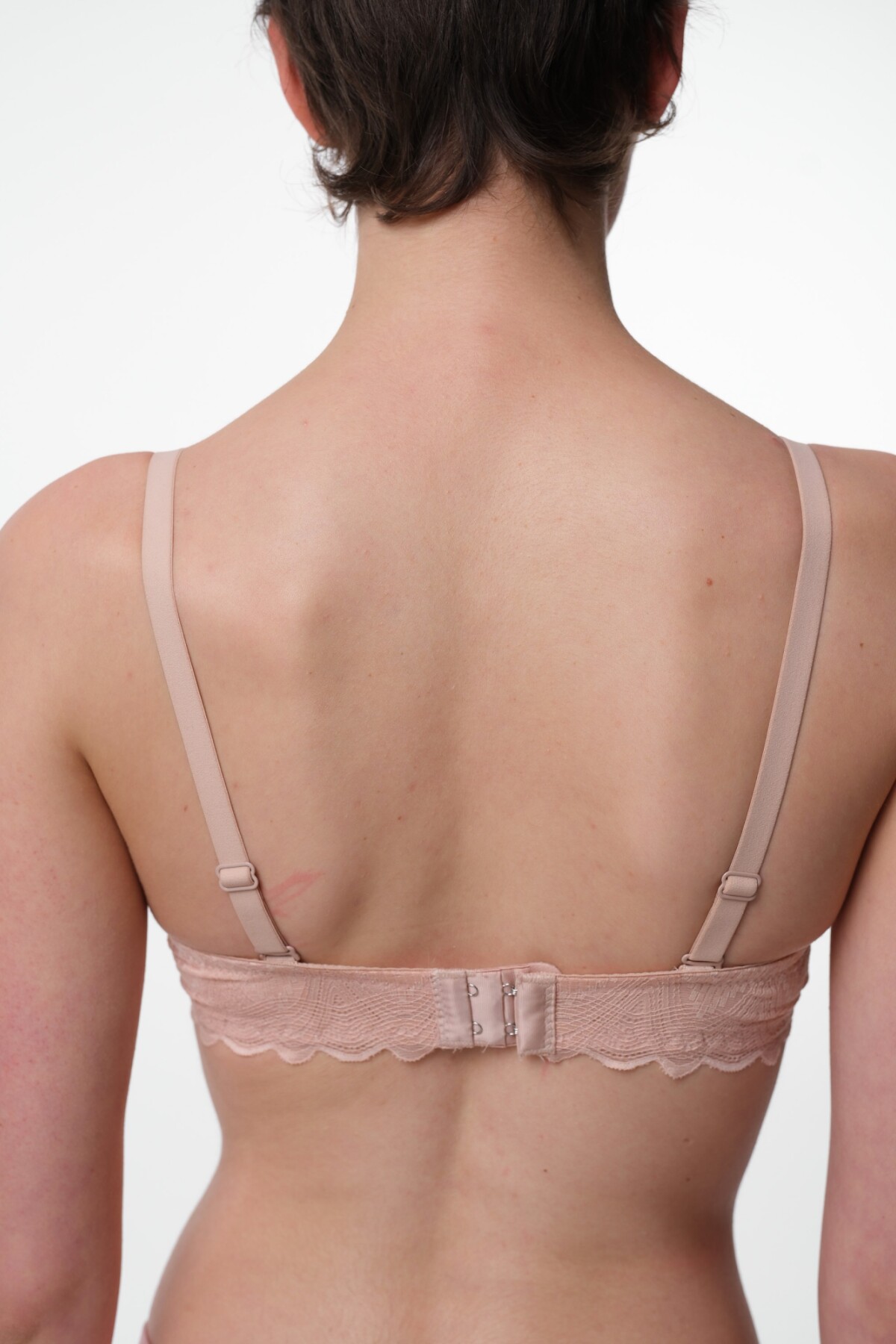 Soutien Faith Nude
