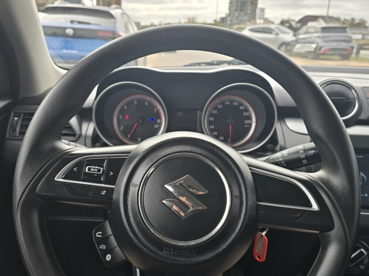Suzuki Swift GL 1.2 EXCELENTE ESTADO! | Permuta / Financia Suzuki Swift GL 1.2 EXCELENTE ESTADO! | Permuta / Financia