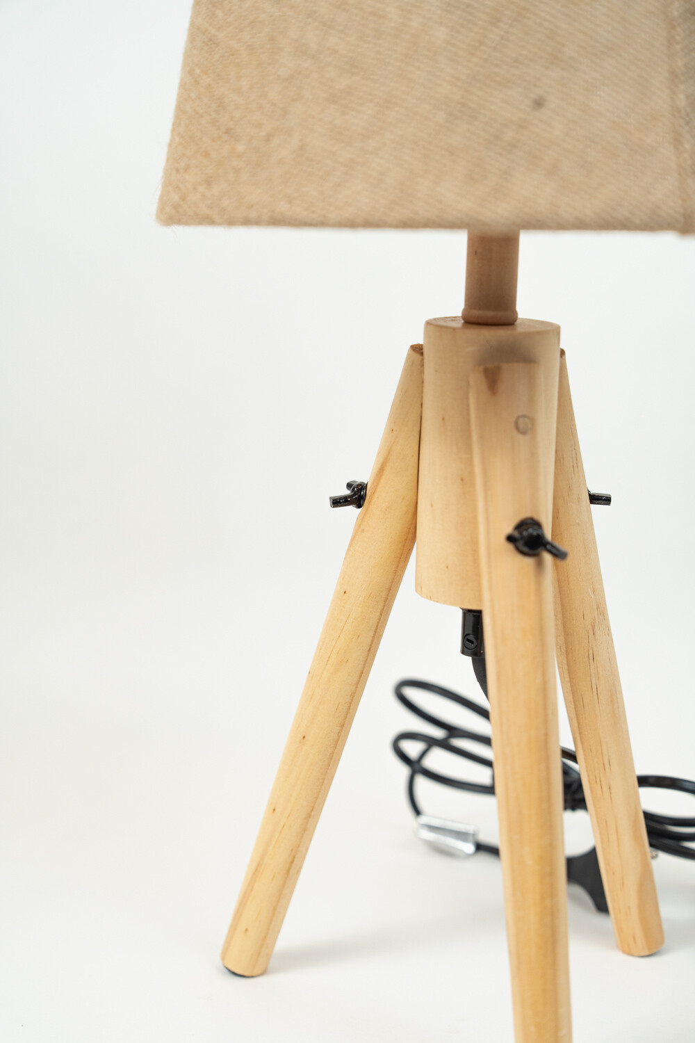 Lampara De Mesa Henderson Beige