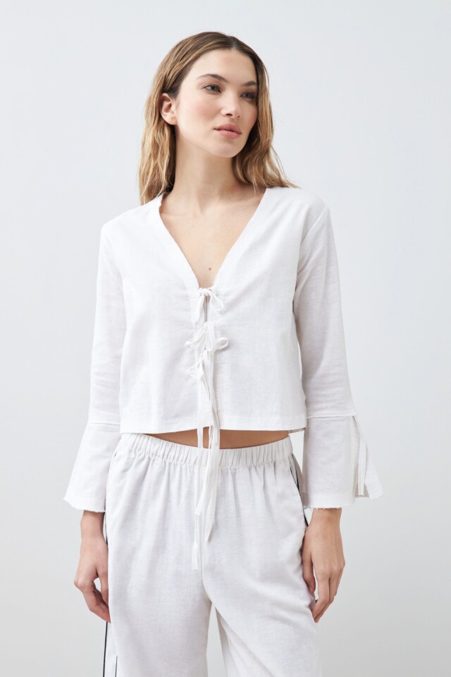 Blusa de lino con lazos blanco