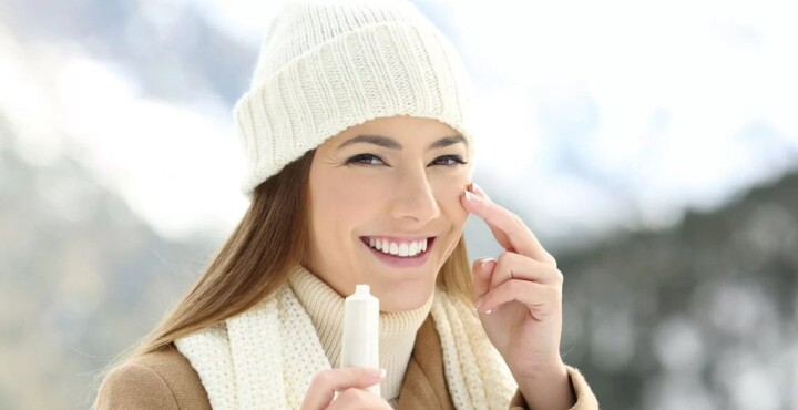 Rutina facial de invierno: cómo cuidar tu piel en los días fríos