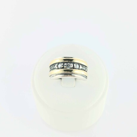 Anillo de plata 925 y double en oro 18 ktes con circonia. Anillo de plata 925 y double en oro 18 ktes con circonia.