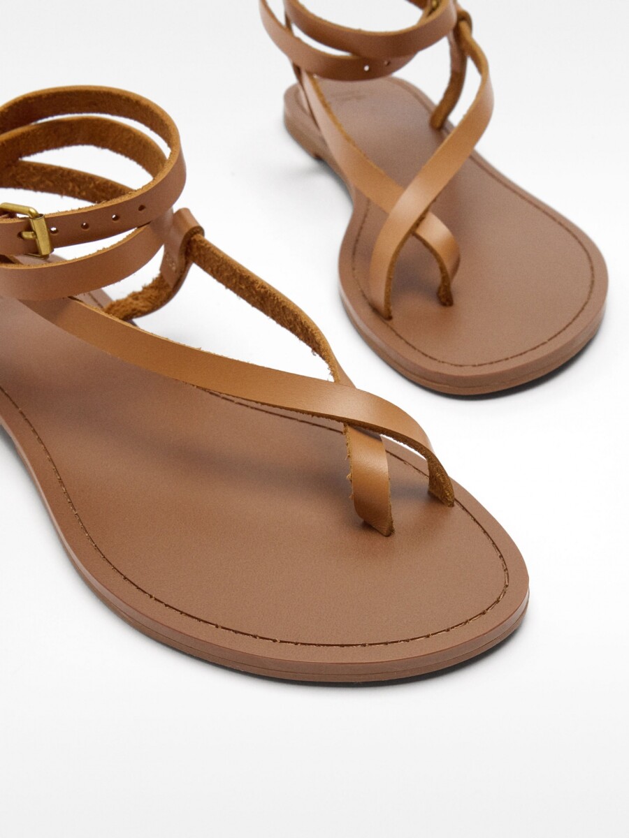 Sandalias Planas De Piel Con Tiras camel