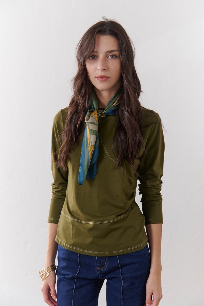 REMERA DRAPEN - VERDE 