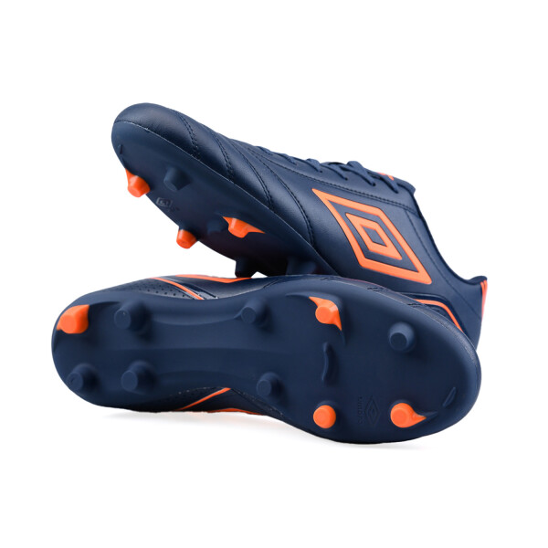 Calzado Classico III HG Umbro Hombre 018