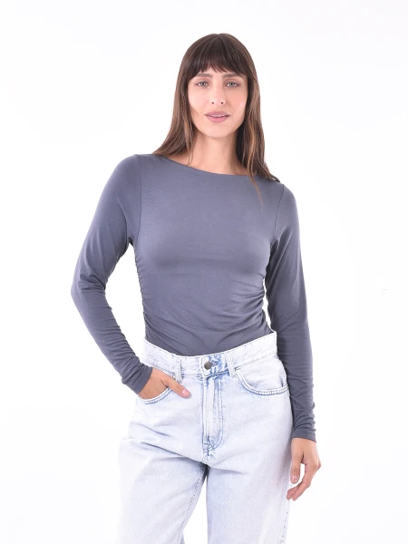 REMERA REESE GRIS OSCURO
