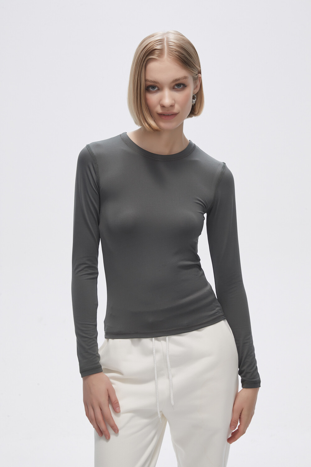Remera Fubuki Gris Oscuro