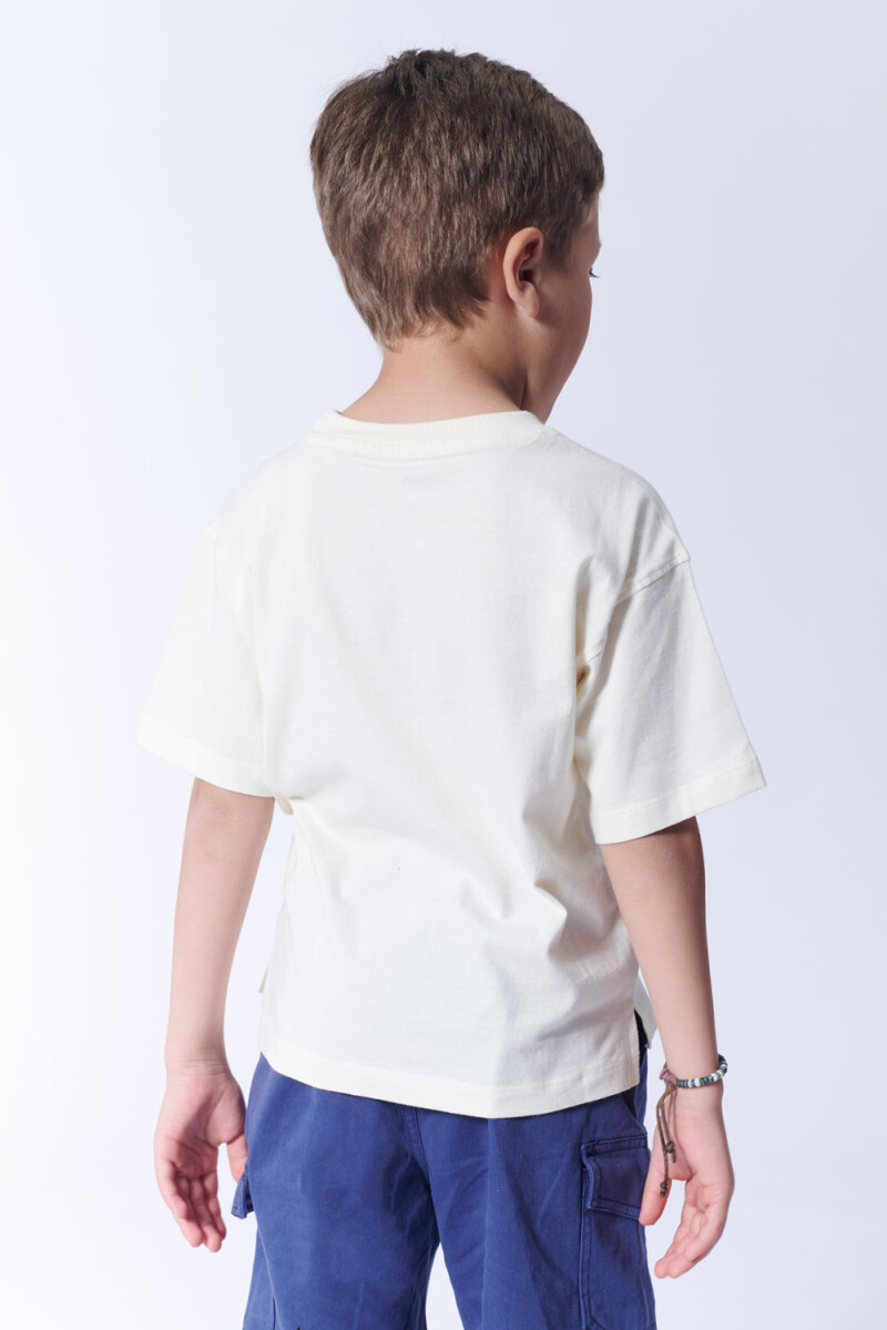 Remera manga corta oversize Golden Cruda