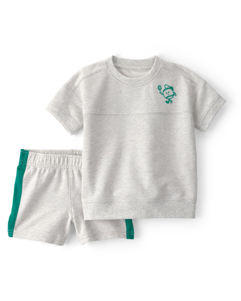 Set dos piezas de algodón, short y remera, gris y verde, estampa ténis 