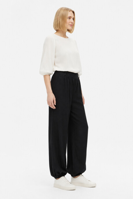 Pantalon Povu Negro