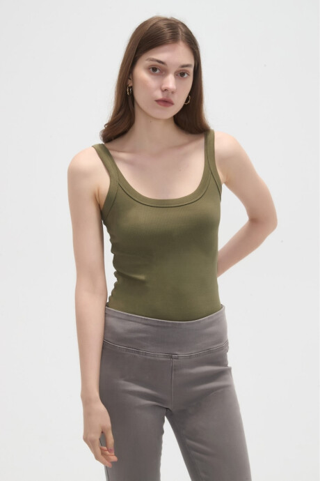 Body Kyna Verde Oliva