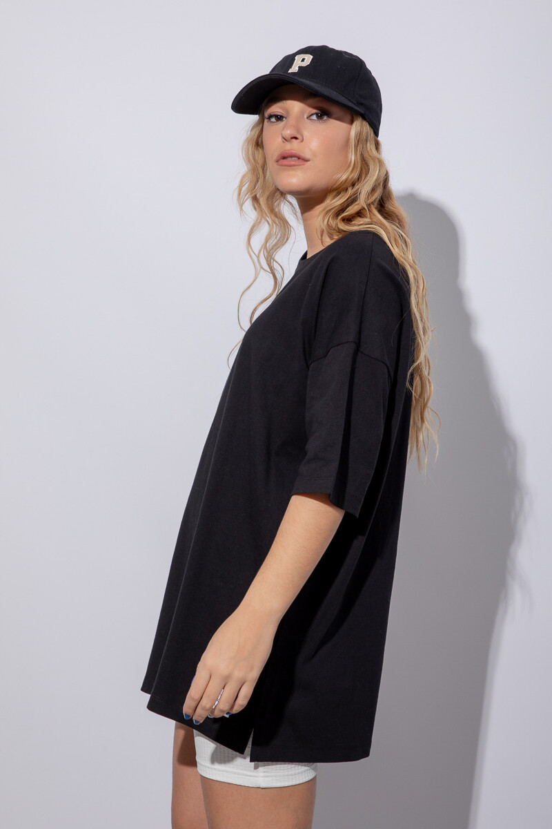 REMERA LETITI Negro